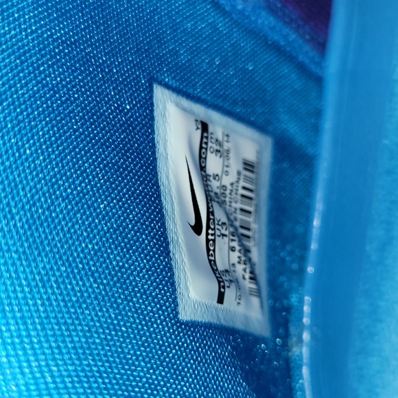 2014. Lebron XI. Size 14. Charlotte hornet colorway. With original box. Worn 1 - Picture 7 of 16